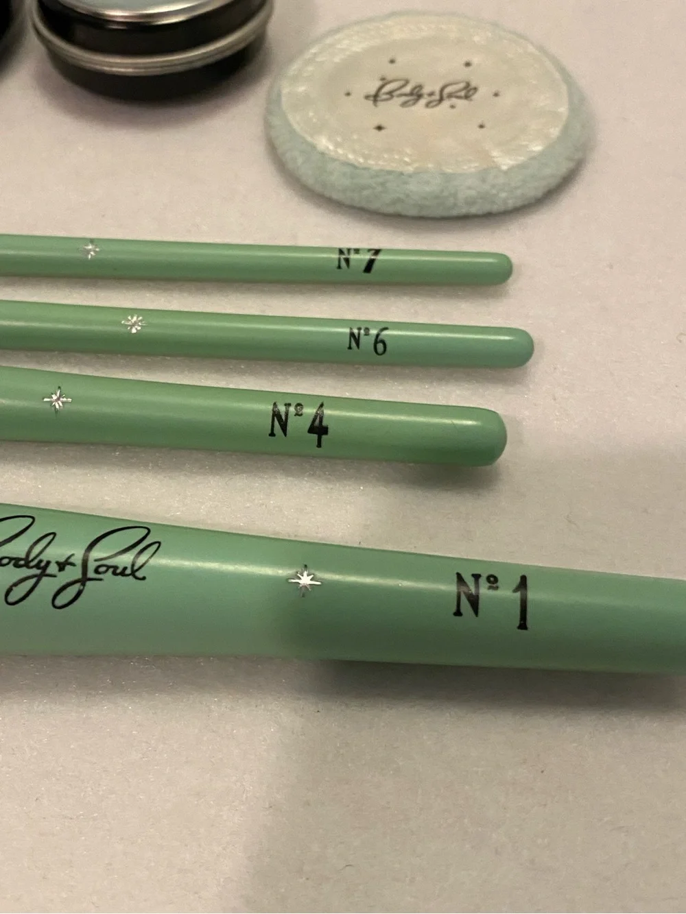 MinMakeup Brush Set & Face Powder